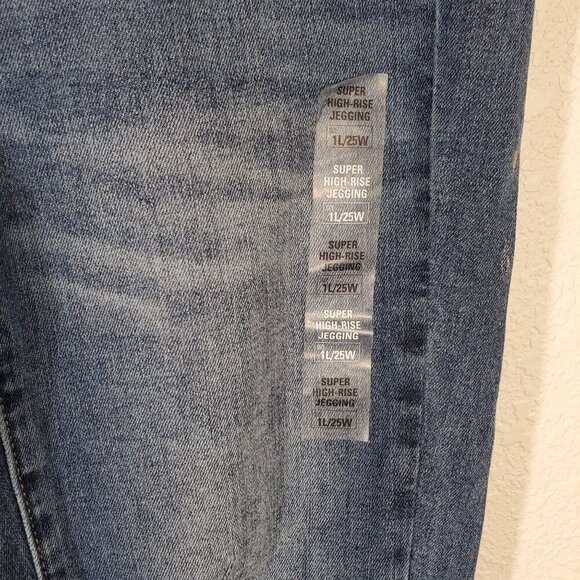 So Super High Rise Ultimate Jegging 1L/25W Skinny Fit Distressed Stretch 25x31 - Picture 10 of 13